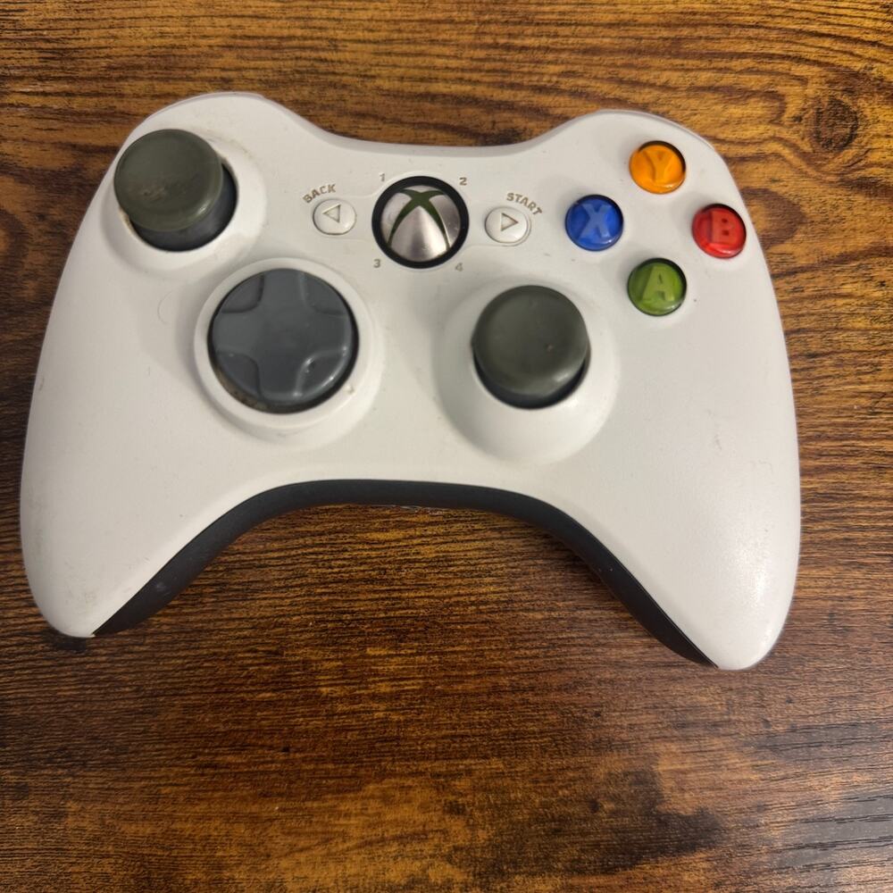 Microsoft Xbox 360 Wireless Controller White OEM Genuine Battery Cover Missing